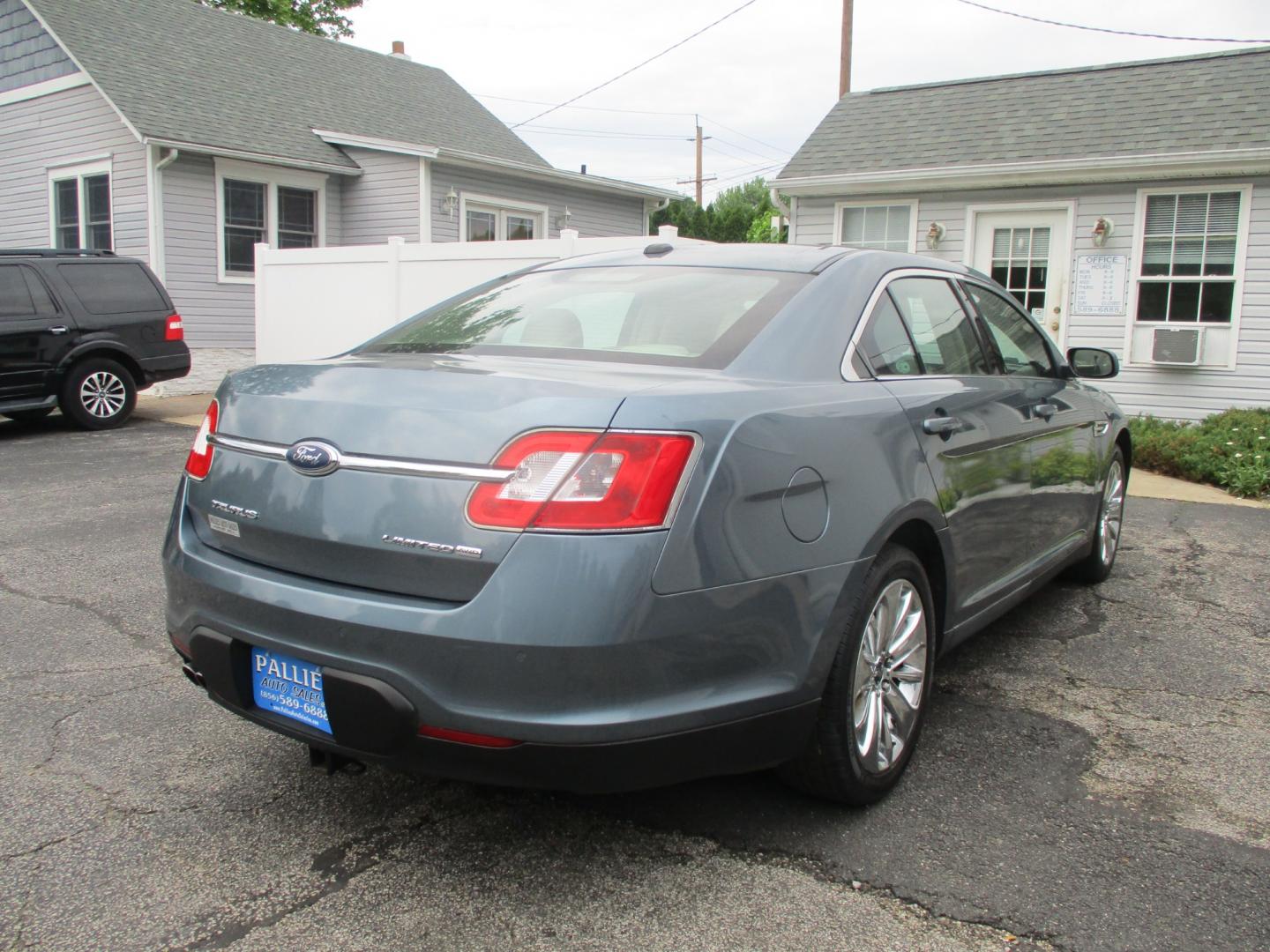 2010 BLUE Ford Taurus (1FAHP2JW5AG) , AUTOMATIC transmission, located at 540a Delsea Drive, Sewell, NJ, 08080, (856) 589-6888, 39.752560, -75.111206 - Photo#8